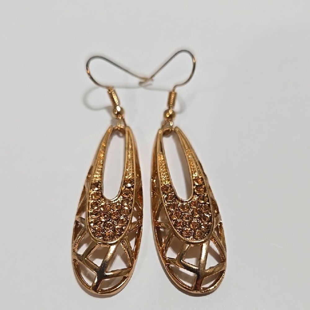 Gold Teardrop Earrings